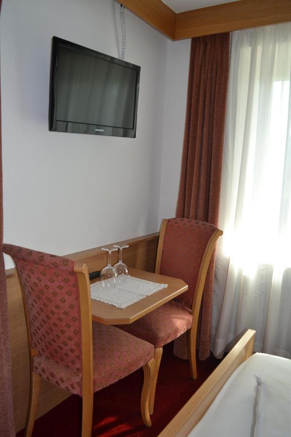 Zum Grünen Baum Hotel 2*