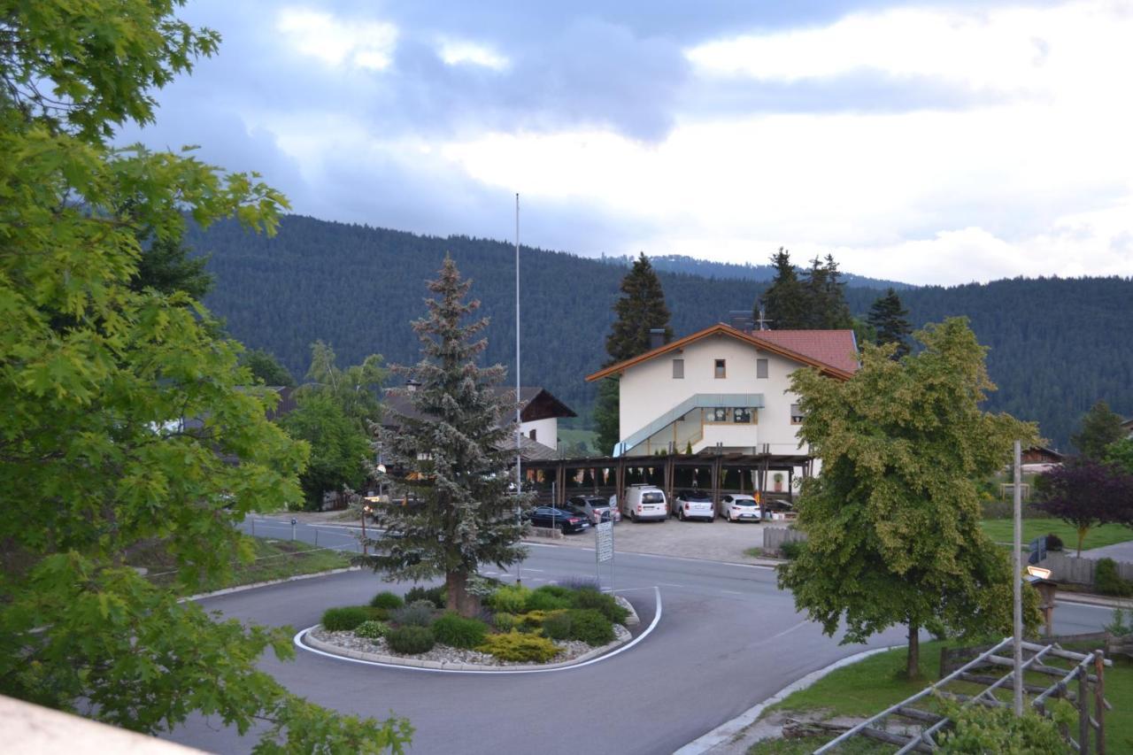 Hotel Zum Gruenen Baum Verano